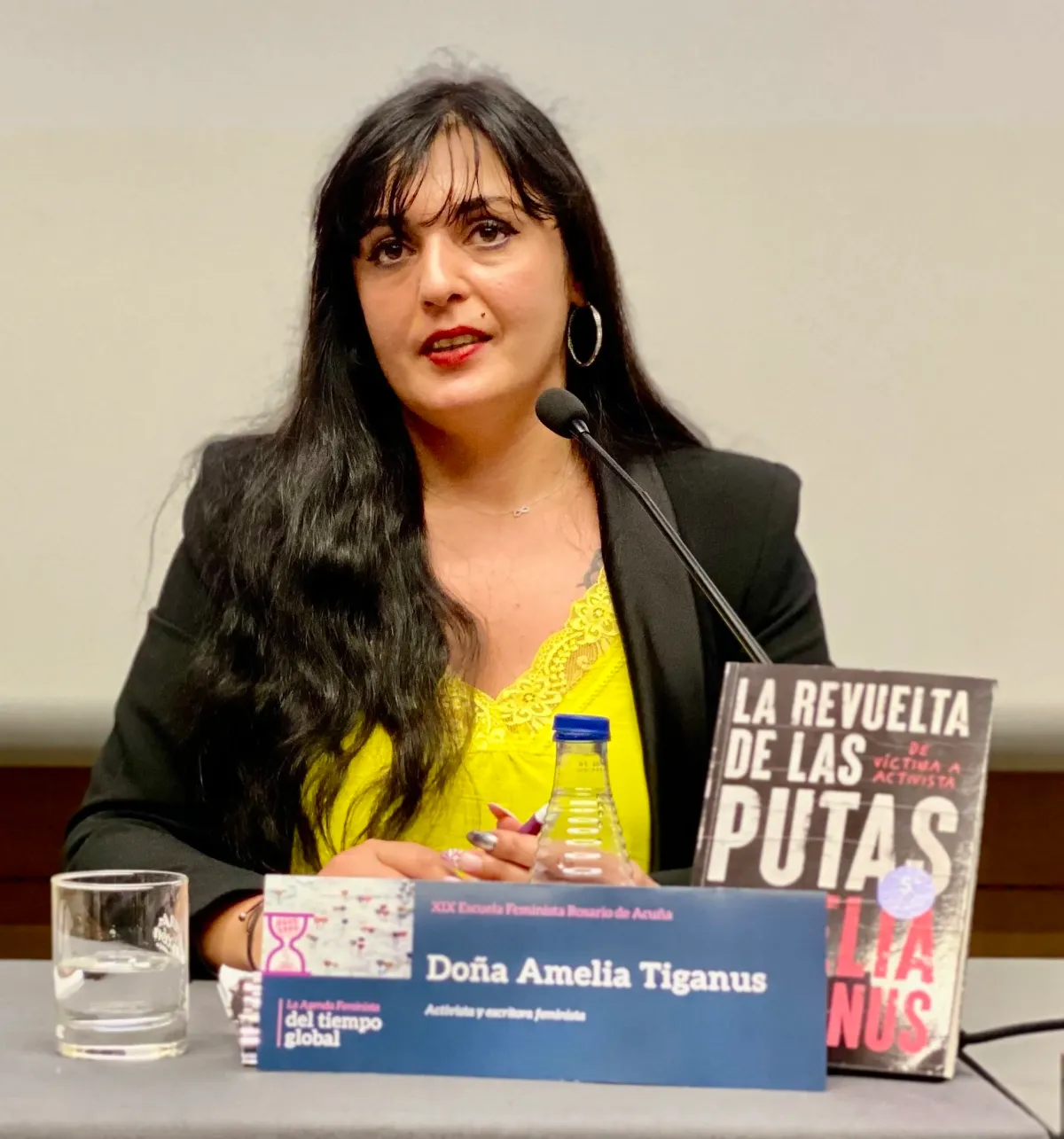 El Lobbie Proxeneta Amenaza A Amelia Tiganus Para Intentar Acallarla Y El  Movimiento Feminista Sale En Su Apoyo En Tropel | Crónica Libre